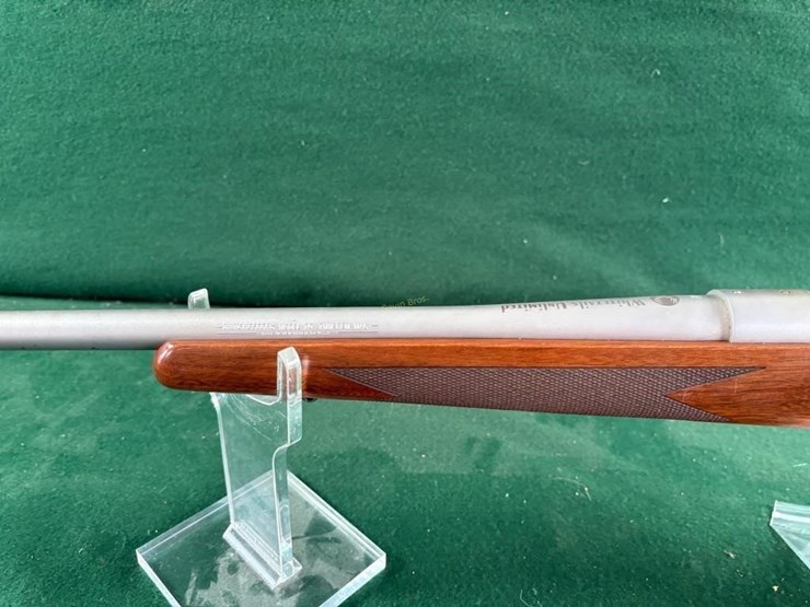 winchester-mdl.70-7mm-rem-mag-rifle-image-14