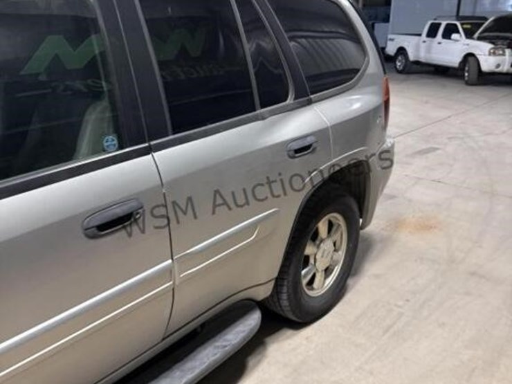 2004-gmc-envoy-sle-image-5