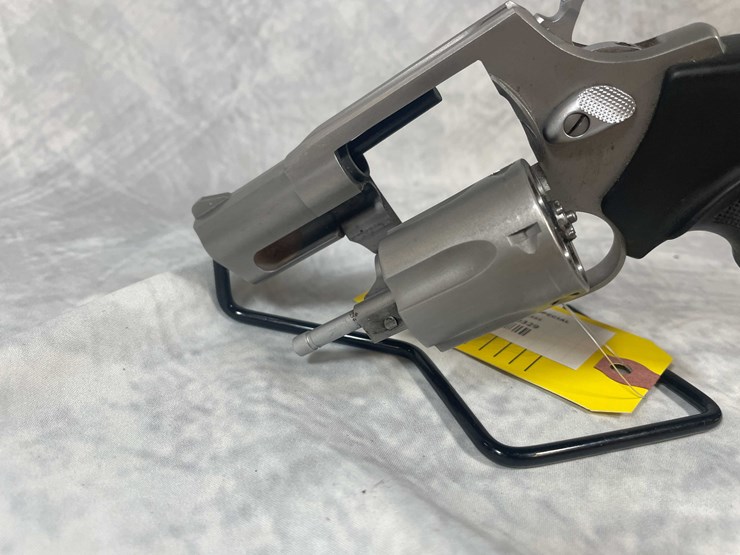#4820-•-taurus-model-85-38-spl-revolver,-sn:-is36555-image-19