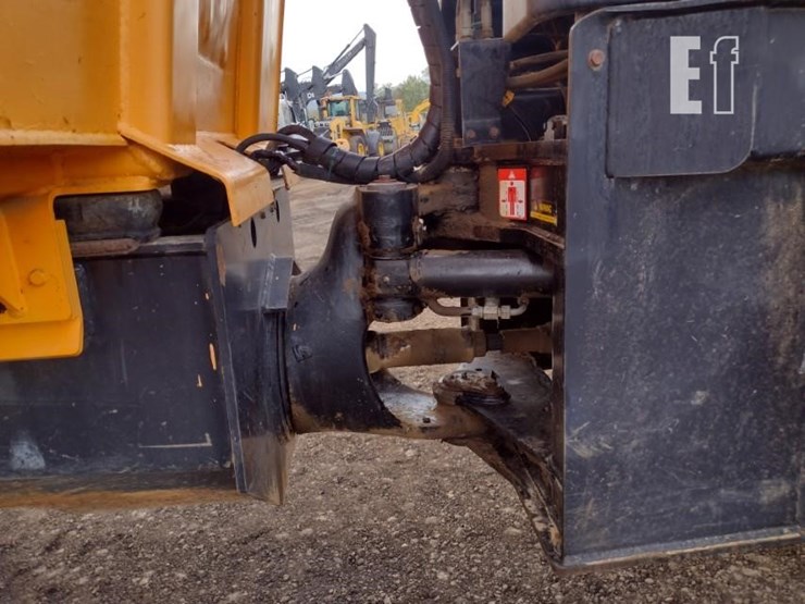 jcb-718-image-25
