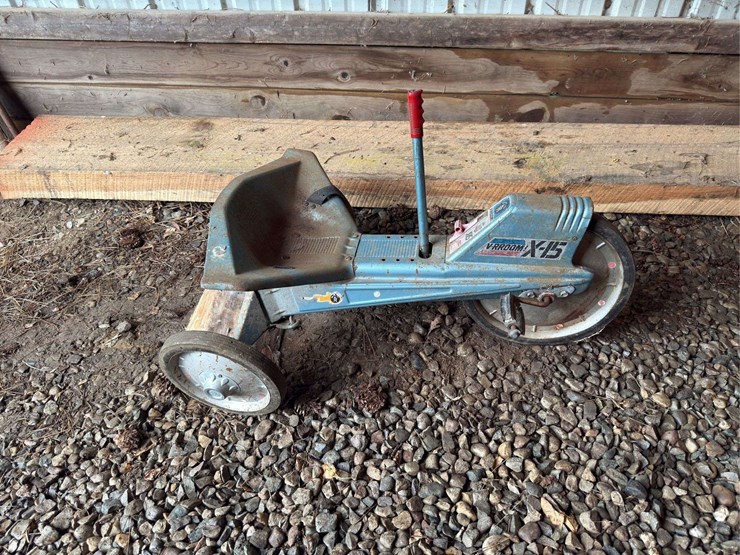 mattell-pedal-car-image-4