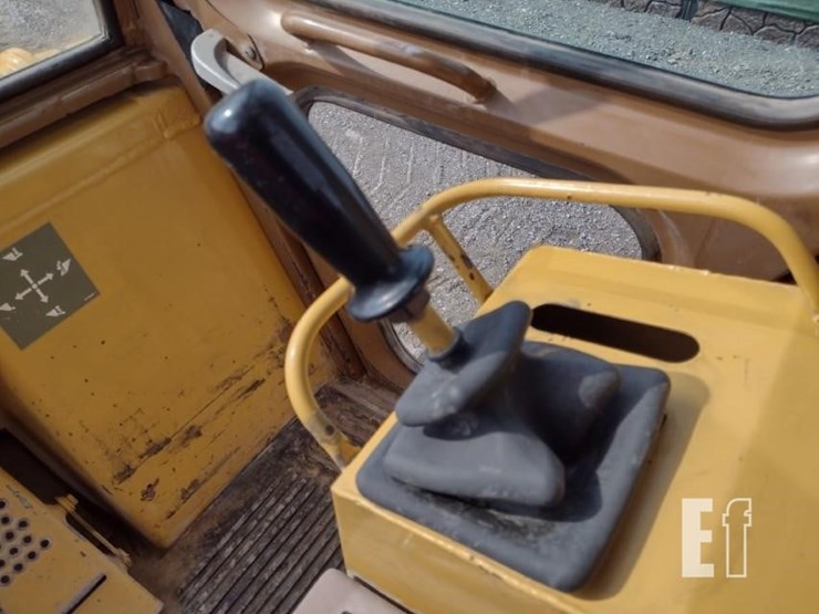 1995-caterpillar-963b-image-8