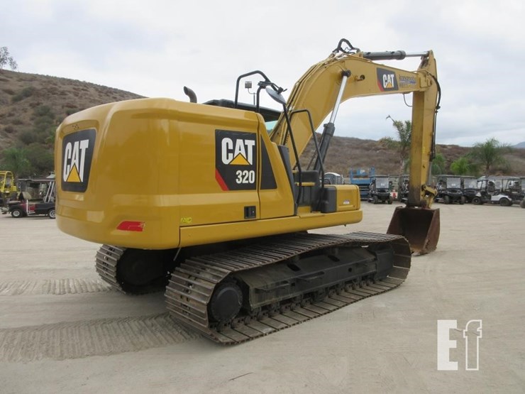 2018-caterpillar-320-image-4