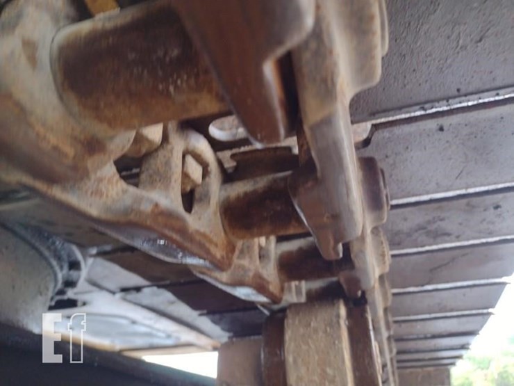 2006-deere-120c-image-33