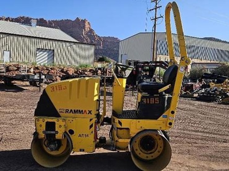 2007-yanmar-double-drum-roller-compactor-image-1