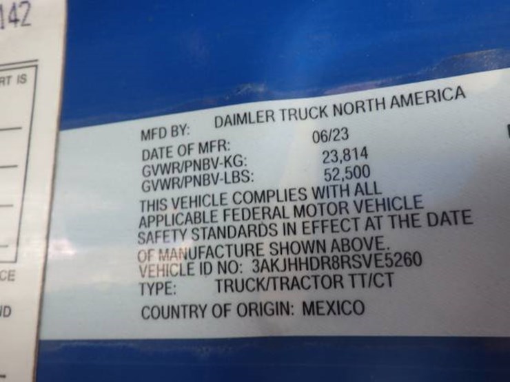 2024-freightliner-cascadia-126-image-14