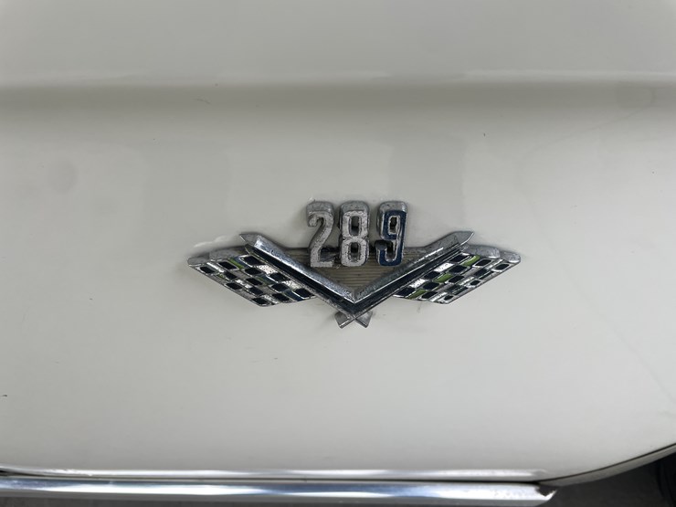 1965-ford-50-image-41