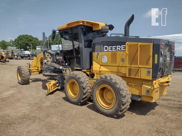 2020-deere-670gp-image-43