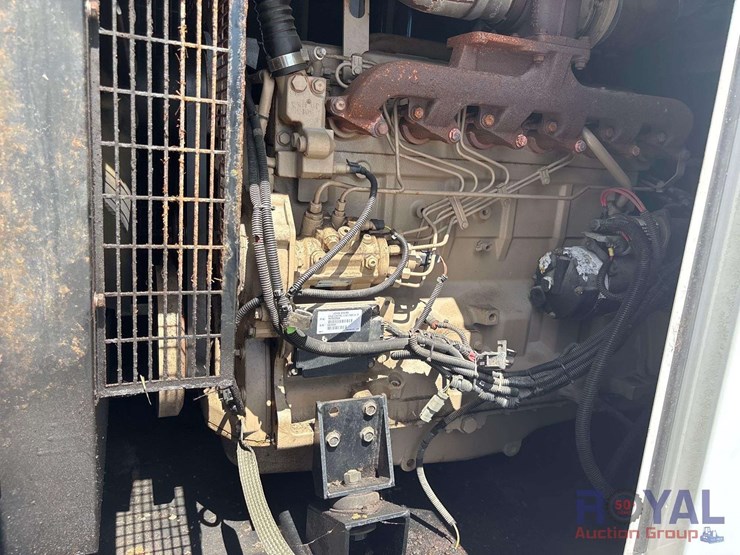 2006-magnum-125-125kw-t/a-towable-diesel-generator-image-4