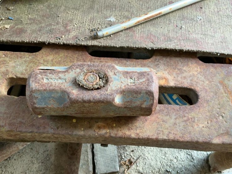 #148-•-steel-workbench-and-contents-image-25