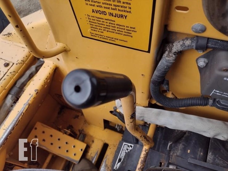 1990-deere-675b-image-8