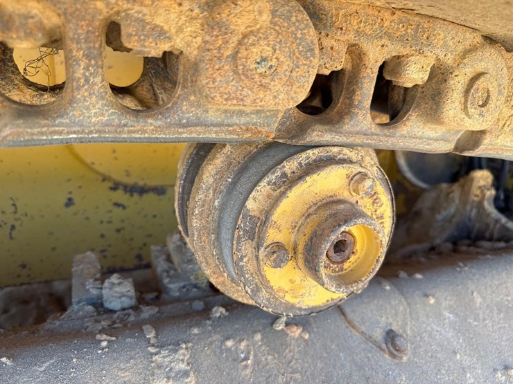 2013-caterpillar-d5k2-xl-image-15