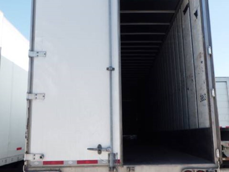 2014-utility-4000d-x-image-11