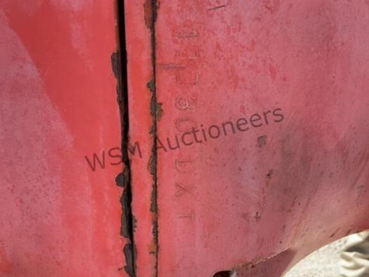 allis-chalmers-190-tractor-image-14