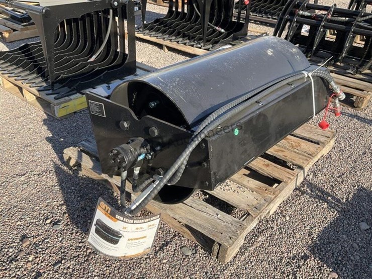 2025-giyi-vr39-39in-roller-for-stand-up-skid-steer-image-3