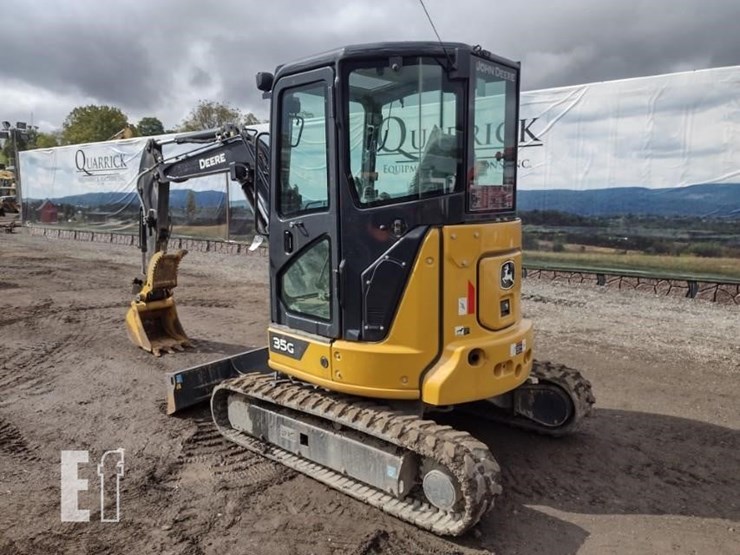 2022-deere-35g-image-51