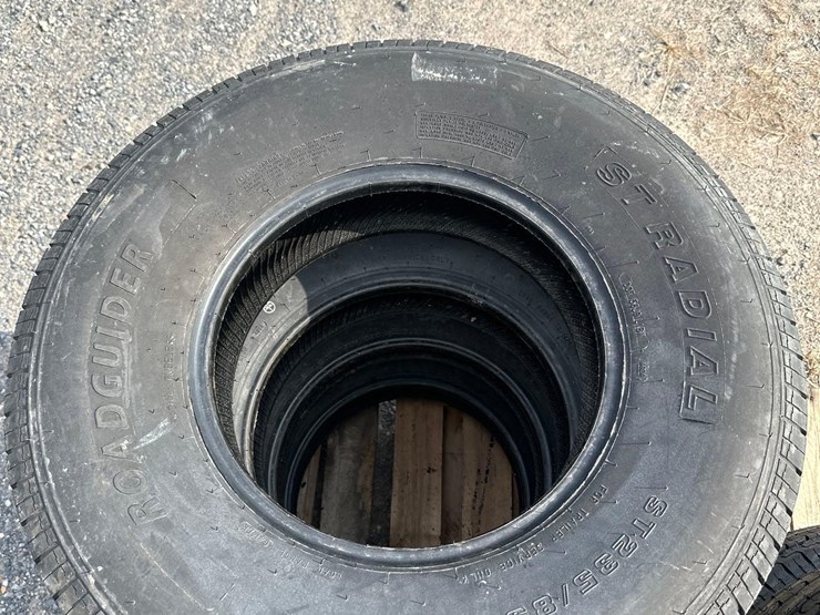 unused-set-of-4-st235/80r16-radial-trailer-tires-image-2