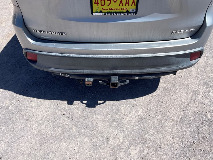2016-toyota-highlander-image-9