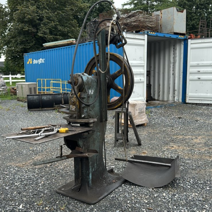 #148 • Hydraulic Notcher