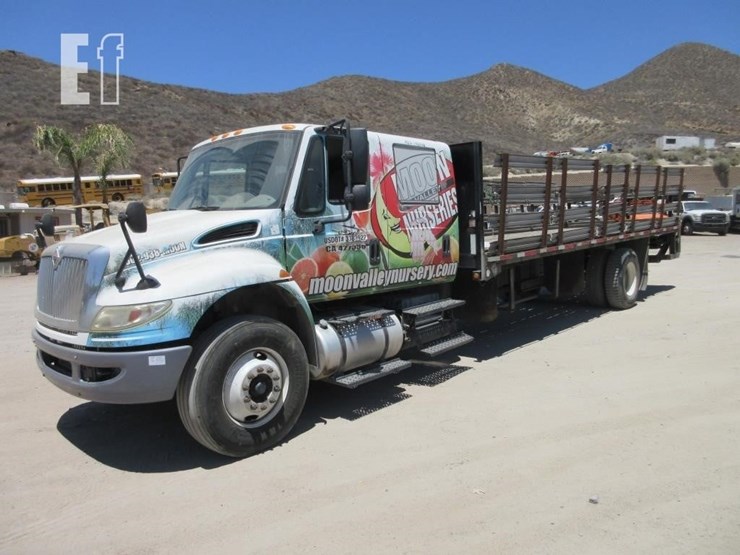 2014-international-durastar-4300-image-1