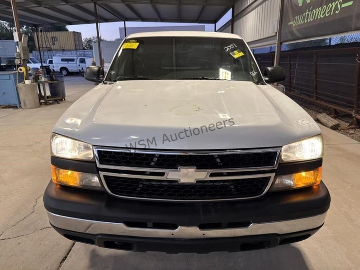 2007-chevrolet-silverado-1500-image-3