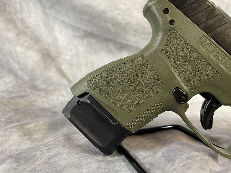 #4785-•-beretta-apx-a1-compact-9mm-luger-pistol,-sn:-axc150906-image-6