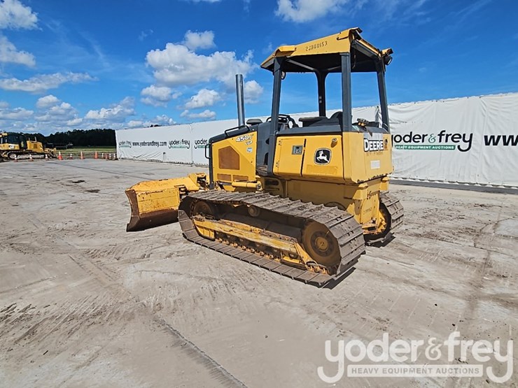 2016-deere-450j-image-3