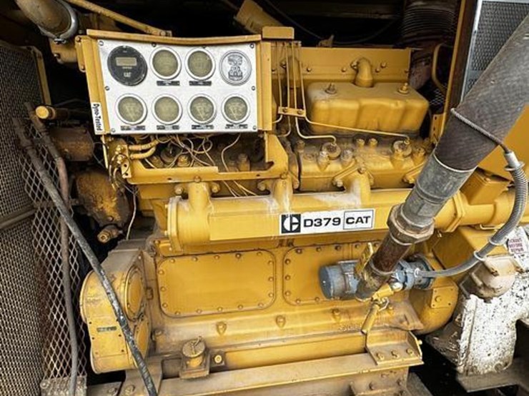 caterpillar-d379-image-2