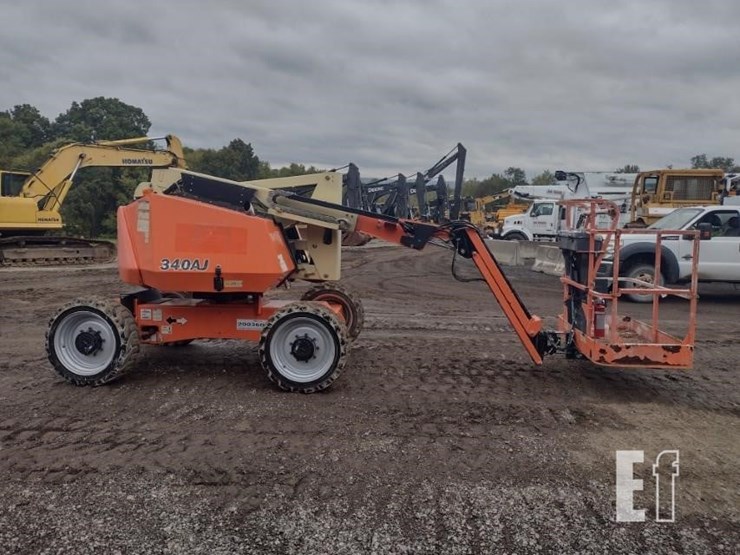 2016-jlg-340aj-image-3