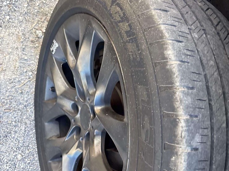 2013-bmw-x5-image-24