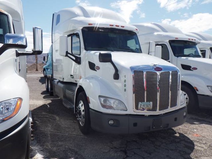 peterbilt-579-image-2