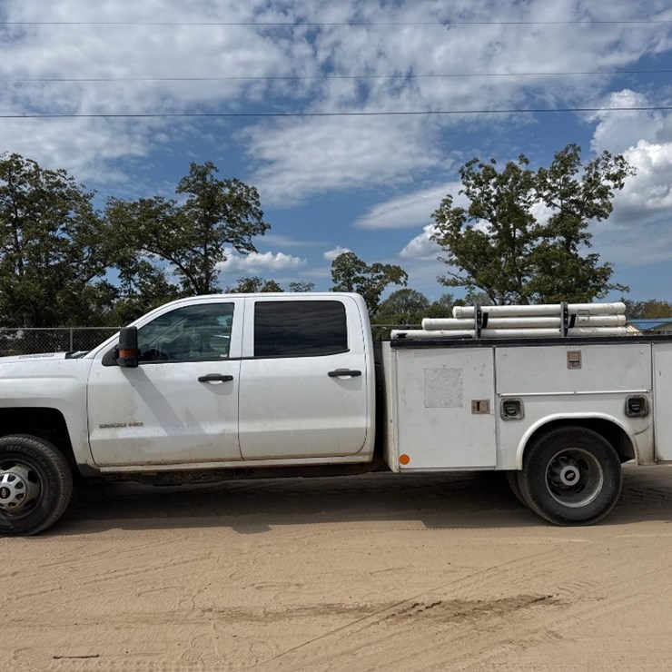 2016 CHEVROLET 3500HD