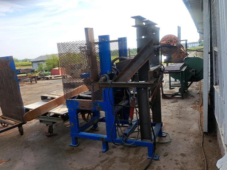 #131-•-baker-chop-saw-image-2