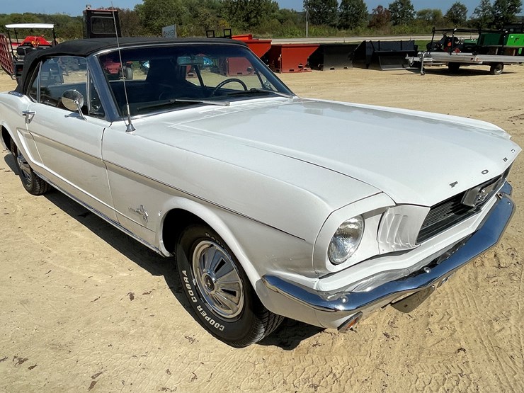 #7017-•-1966-ford-mustang-convertible-(downing,-wi)-(has-wi-title)-image-34