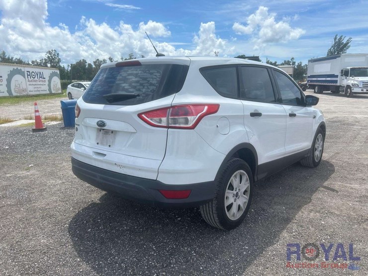 2015-ford-escape-image-3