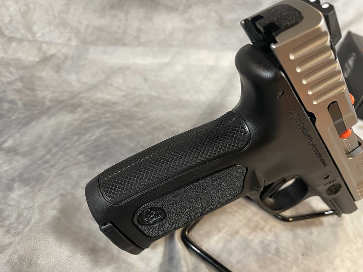 #4786-•-smith-&-wesson-sd9-2.0-9mm-luger-pistol,-sn:-ehh7787-image-7