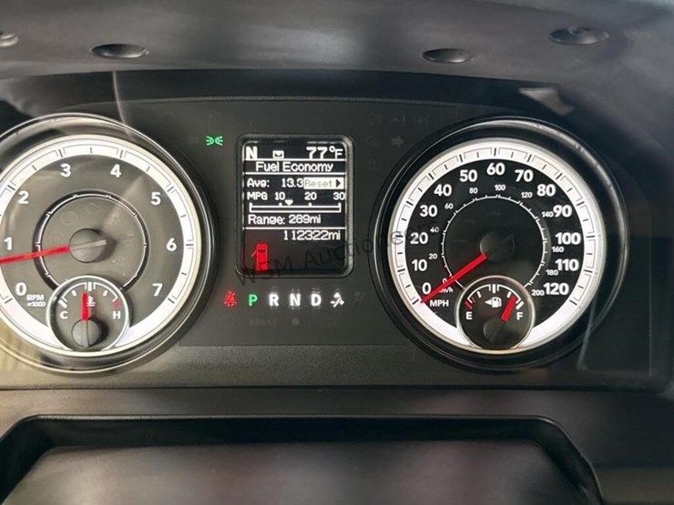 2015-ram-2500-slt-image-24