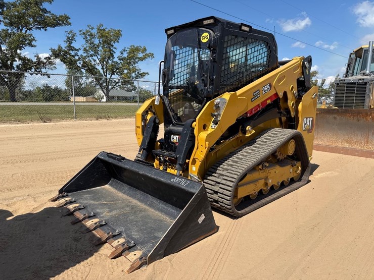 2024-caterpillar-255-skid-steer-image-2