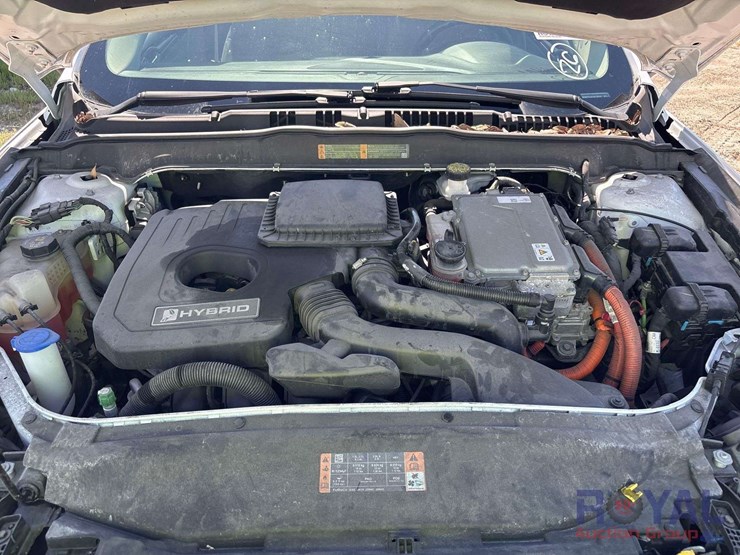 2018-ford-fusion-hybrid-sedan-image-5