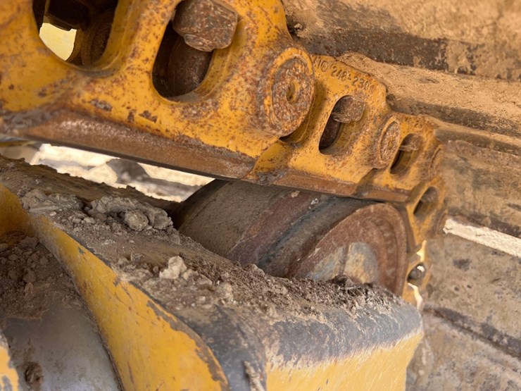 2019-caterpillar-d6t-lgp-image-17