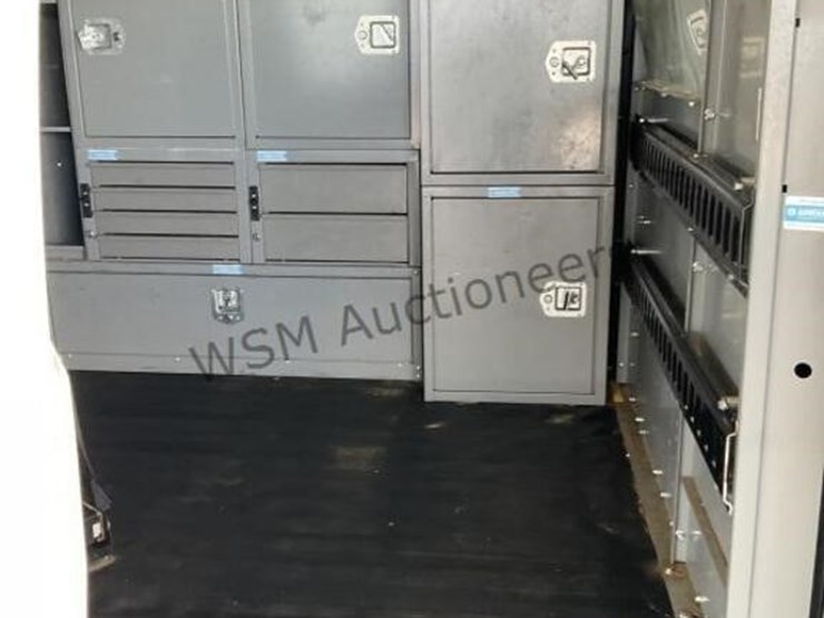 2014-chevrolet-express-3500-image-9