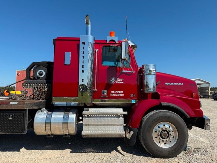 2020-western-star-4900sb-image-5