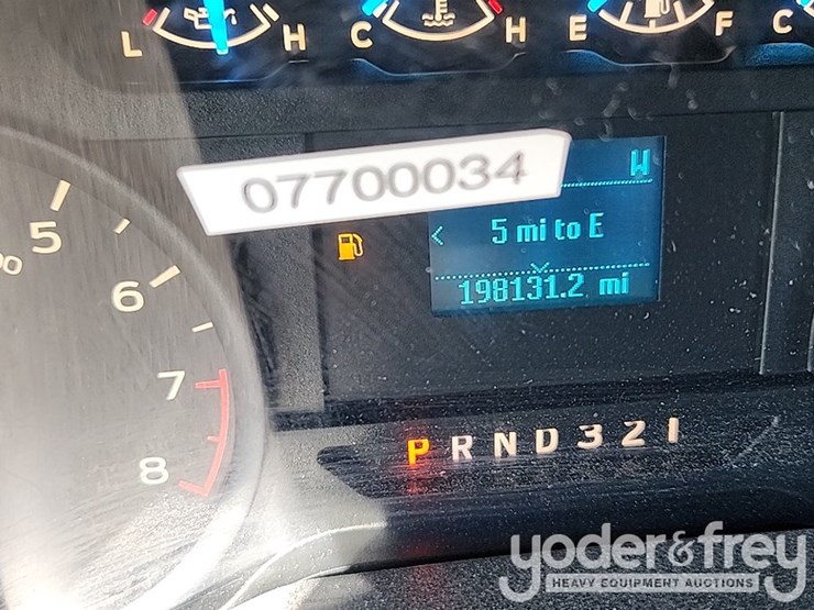 2017-ford-f150-image-33