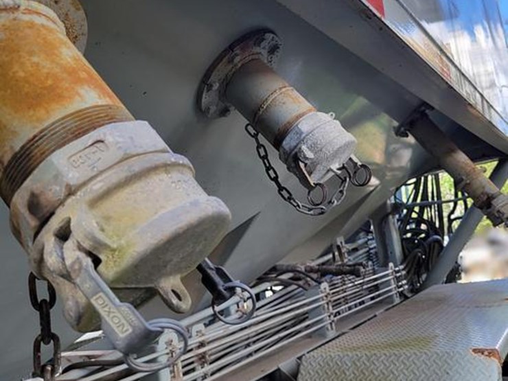 2010-caterpillar-c4.4-image-5