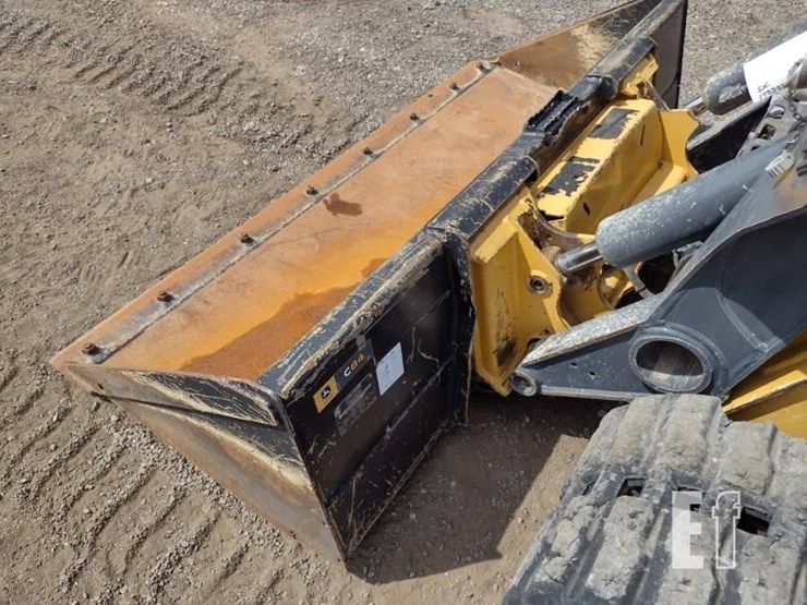 2022-deere-333g-image-18