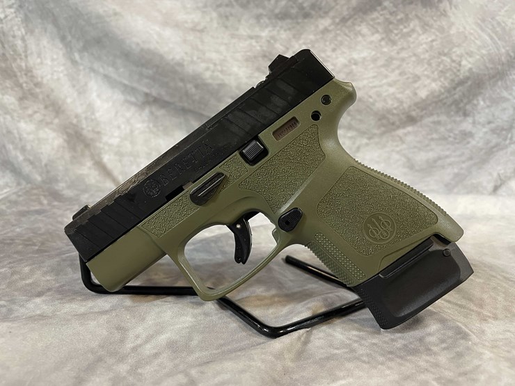 #4785-•-beretta-apx-a1-compact-9mm-luger-pistol,-sn:-axc150906-image-2