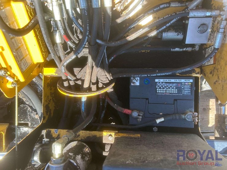 2015-vermeer-sc362-stump-grinder-with-2018-s/a-flatbed-trailer-image-13