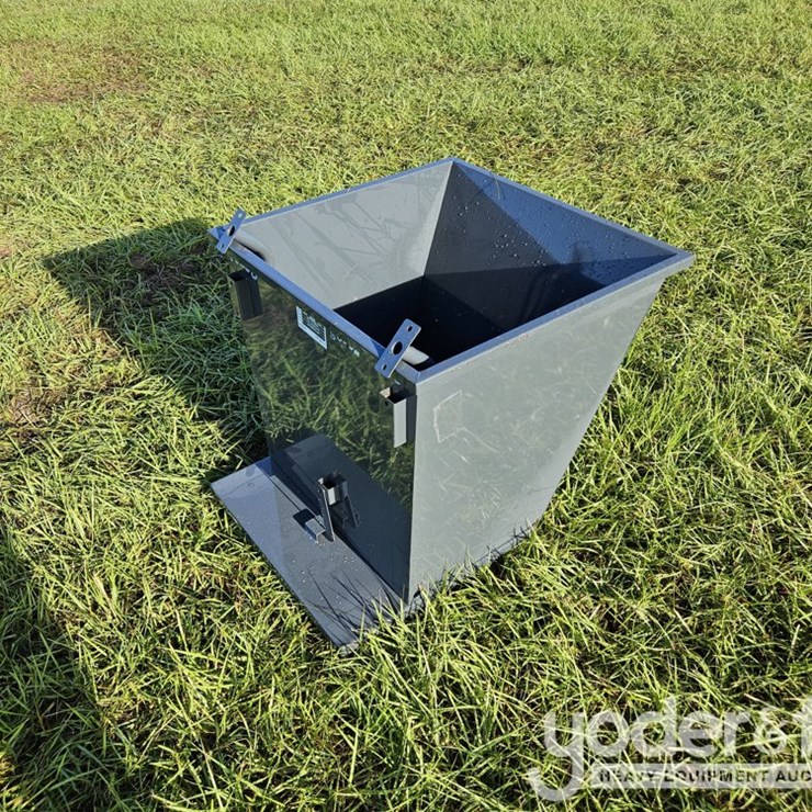 IR Dump Hopper c/w Wheeled Base