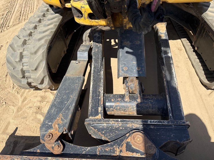 2020-caterpillar-303.5e2-cr-image-18