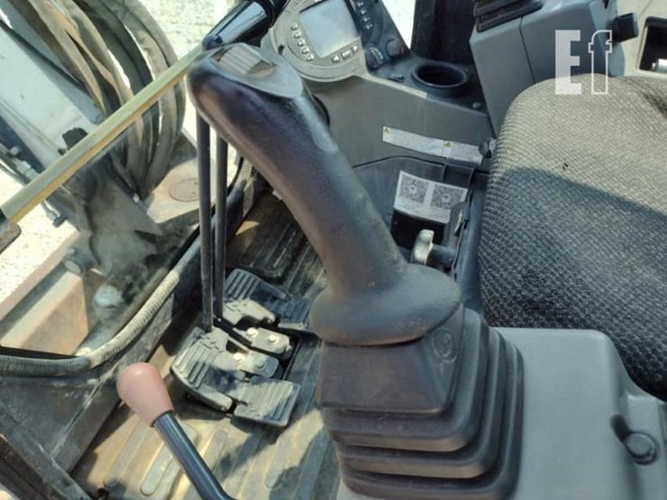 2019-bobcat-e50-image-11